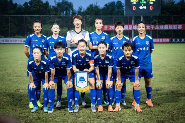 吉马良斯：争取让教练选人更为困难，我们的目标是夺回冠军